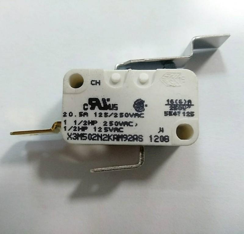 Микропереключатель открытия двери